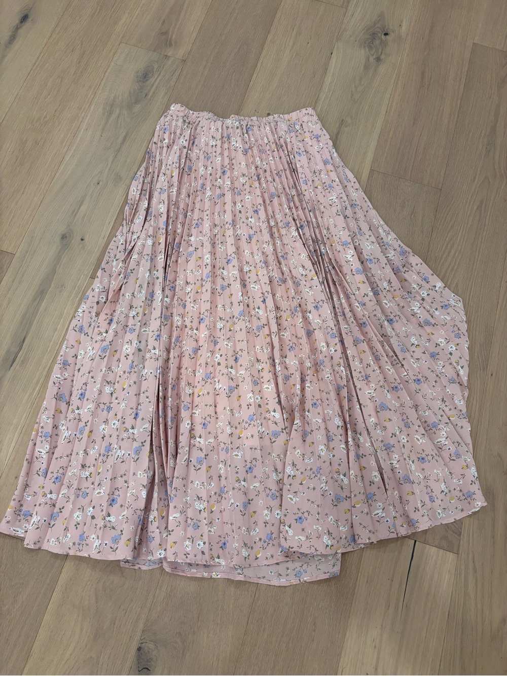 In loom Long pleated floral skirt